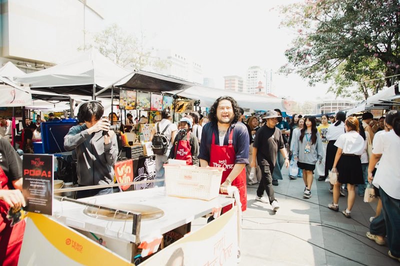 เบน ชลาทิศ รับบท อาบังขายโรตี