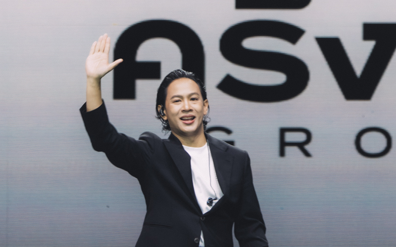 โอม ปัณฑพล